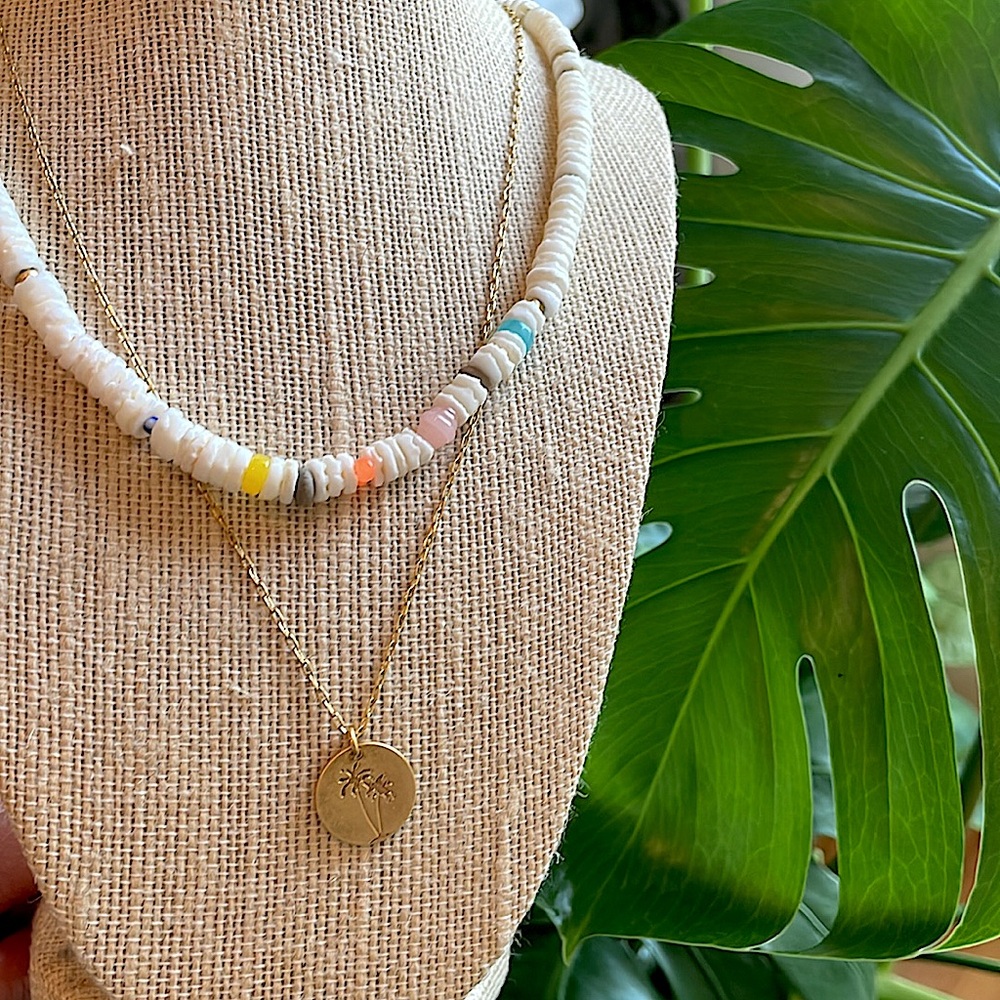 Madewell Palm Tree Beach Find Layered Necklace Set Coin Pendant Puka shell beads - Picture 5 of 10